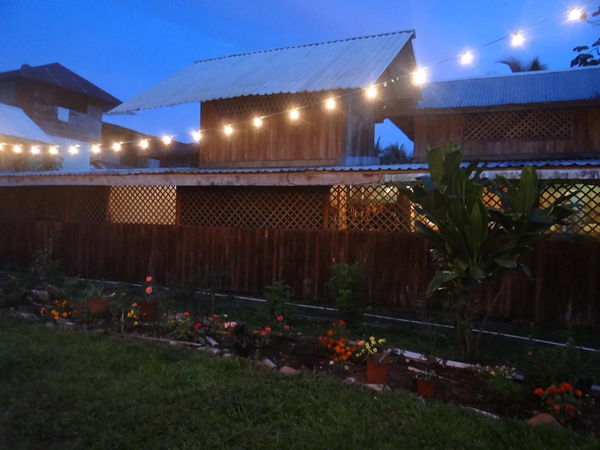 Hotel Puerto Viejo Puerto Viejo de Talamanca Екстер'єр фото